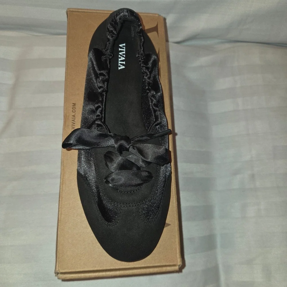 VIVAIA Yanka Black Satin Round Toe Ribbon Lace Sneakerina EU 37 US 6.5 NEW